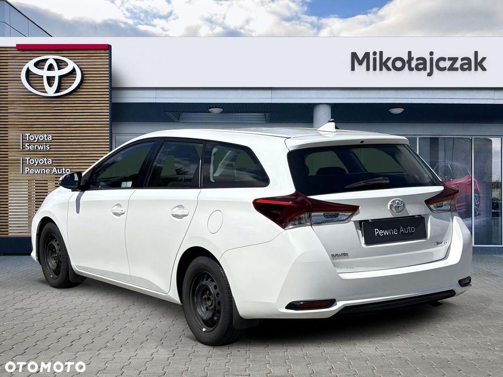 Toyota Auris 1.4 D-4D Active - 3