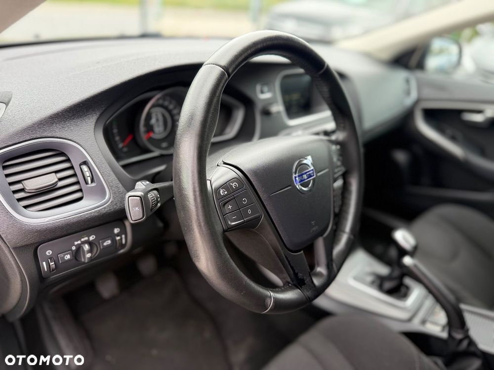 Volvo V40 - 26