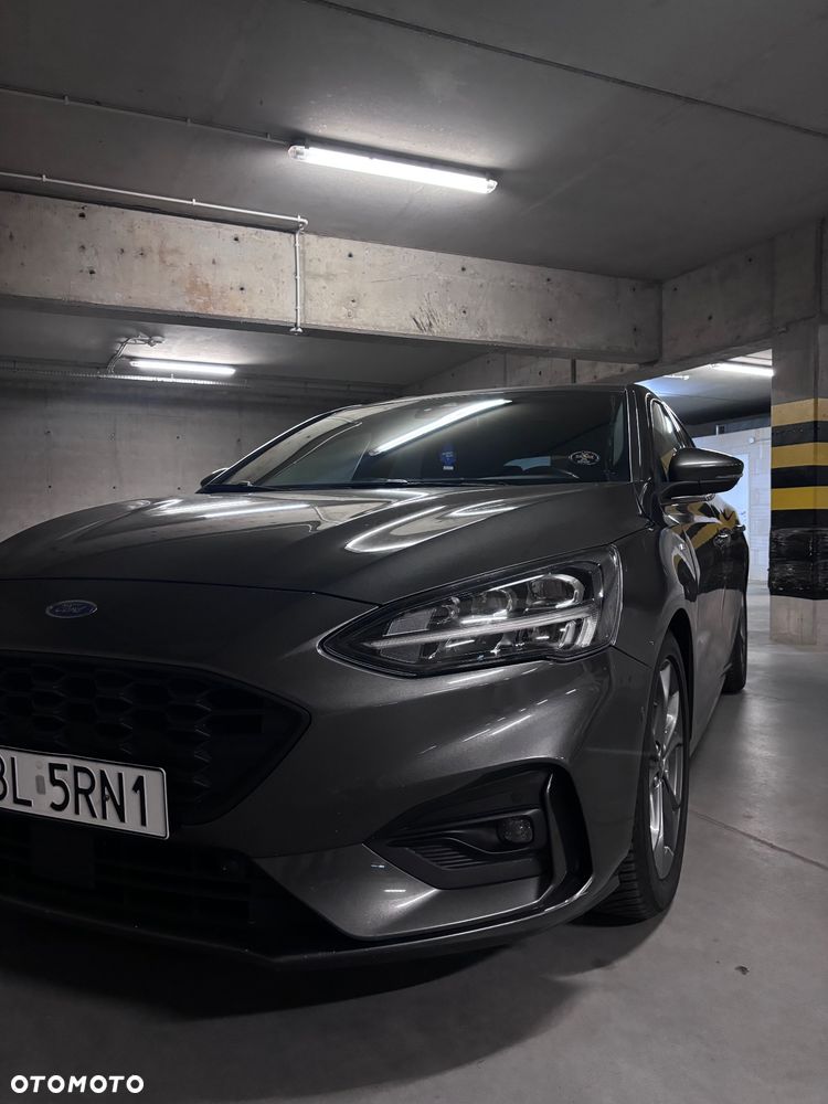 Ford Focus 1.5 EcoBoost ST-Line - 1