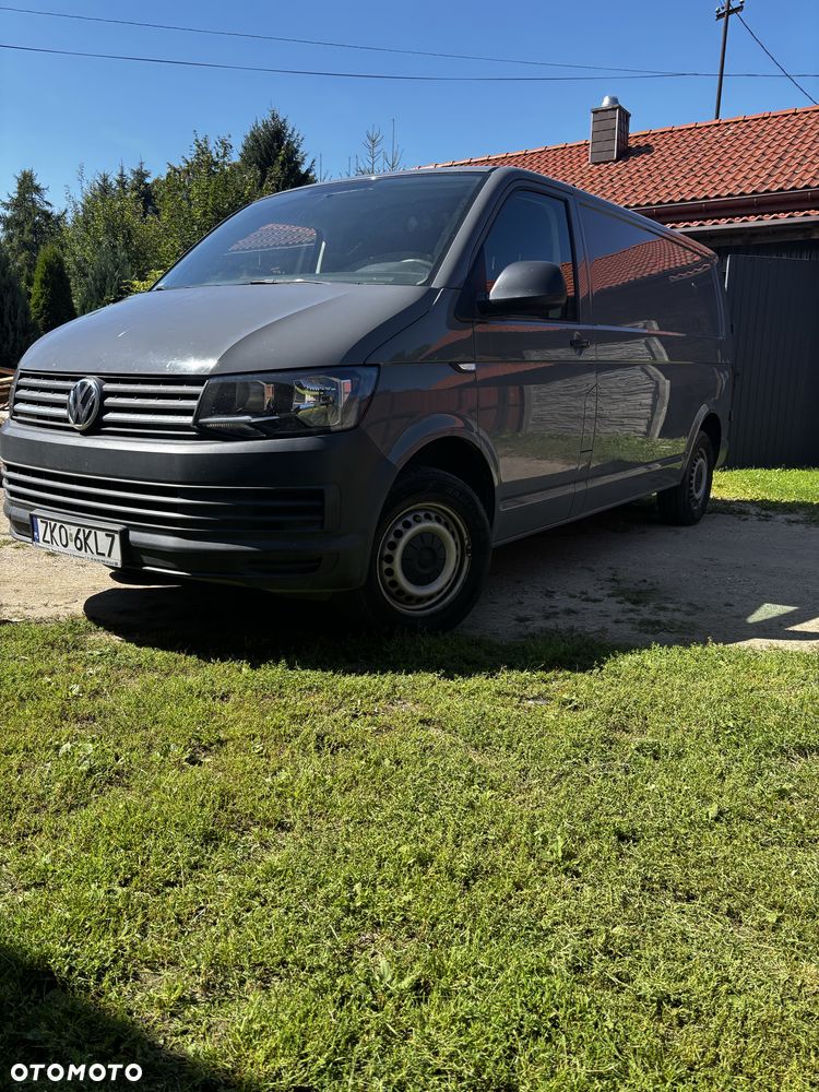 Volkswagen Transporter - 2