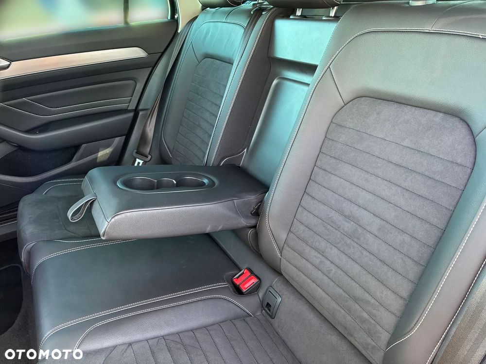 Volkswagen Passat 2.0 TDI SCR Style DSG - 17