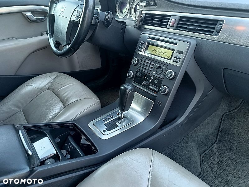 Volvo V70 D5 DPF Momentum - 21