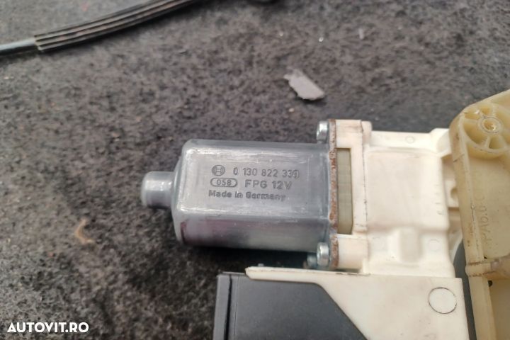 Macara geam spate stanga electrica 827210008R 920040102 0130822330 82 - 5