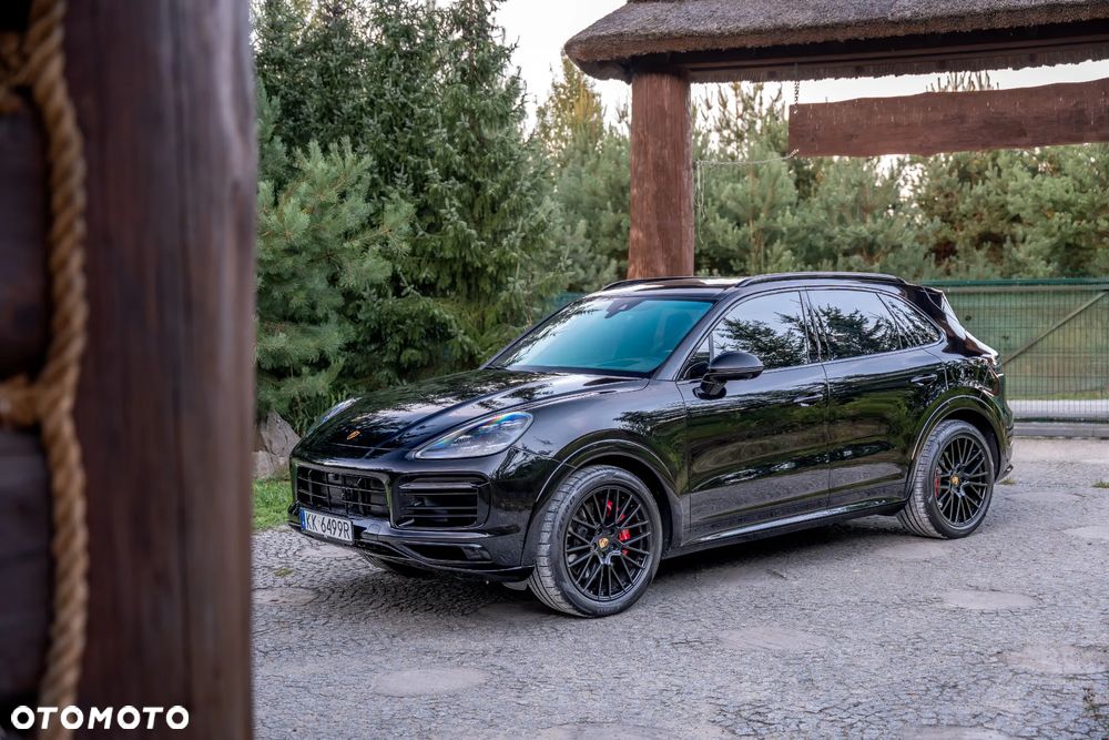 Porsche Cayenne GTS - 4