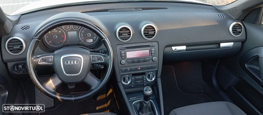 Audi A3 Cabrio 1.6 TDi Sport - 2