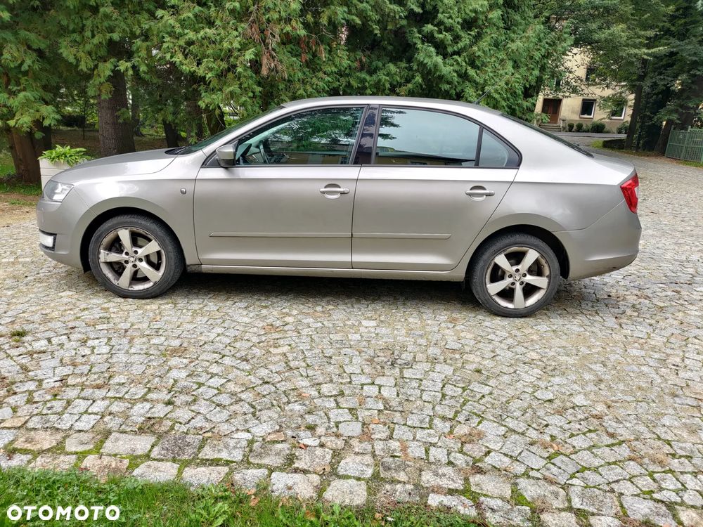 Skoda RAPID 1.2 TSI Style - 6