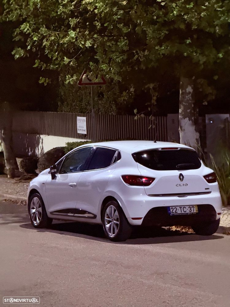 Renault Clio - 13