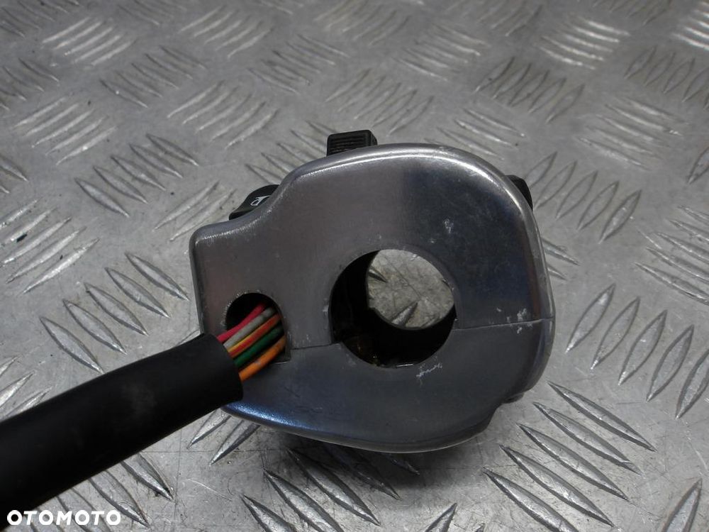Przyciski przełącznik kierownicy lewy KAWASAKI VN 1500 VULCAN NOMAD 2000-2004  PN: 46091-0017 - 9