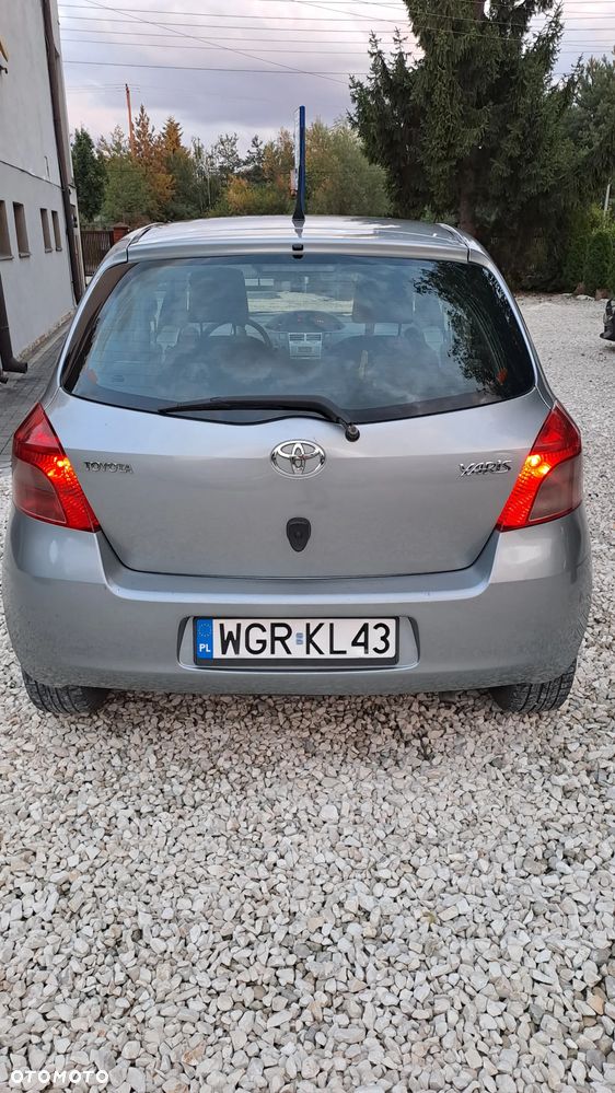 Toyota Yaris 1.3 Sol - 6