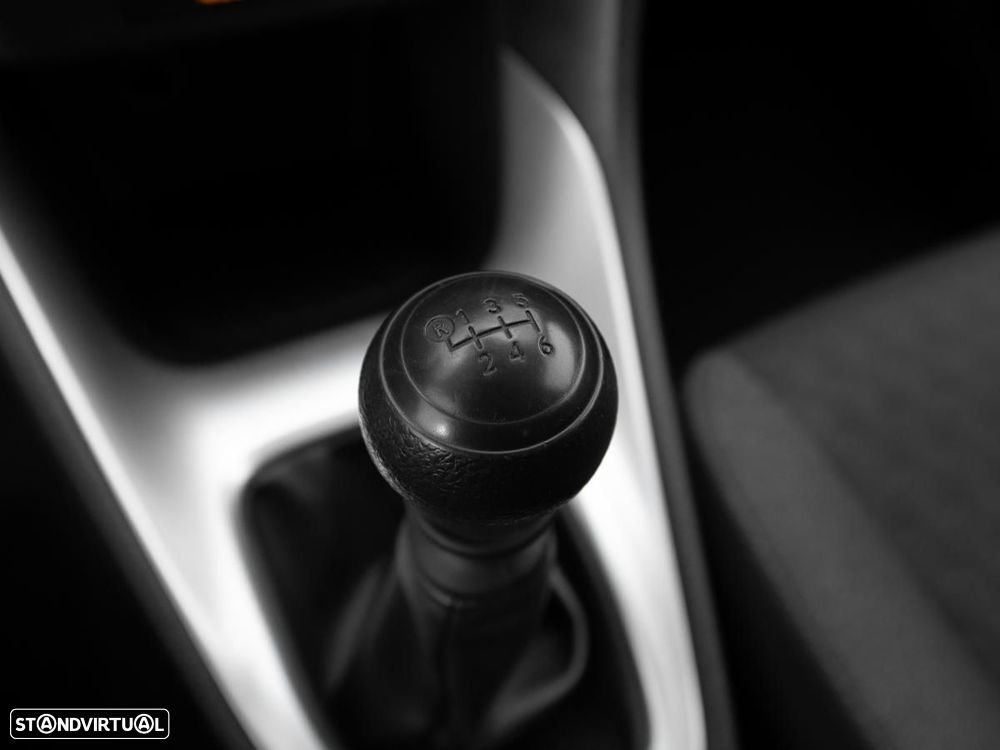 Toyota Yaris 1.5 VVT-i Exclusive - 15