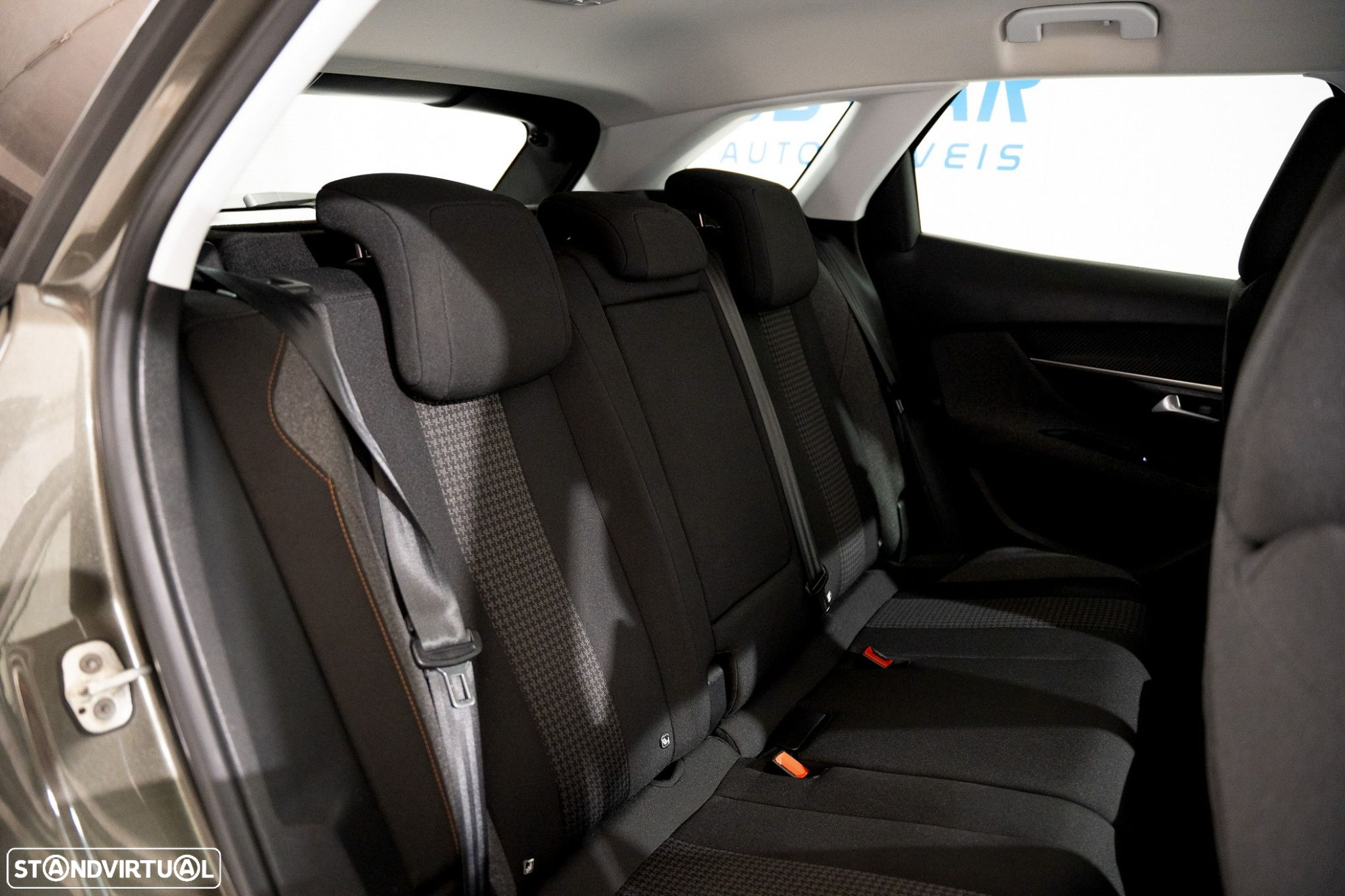Peugeot 3008 1.5 BlueHDi Active - 12