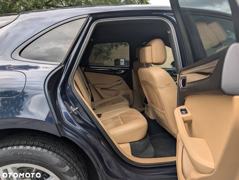 Porsche Macan Standard - 27