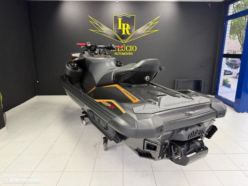 Sea-Doo RXP- X 300 - 16