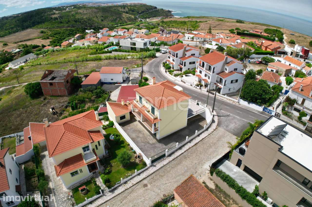Moradia T4 com 4 frentes em Ericeira / Santo Isidoro - Grande imagem: 2/48