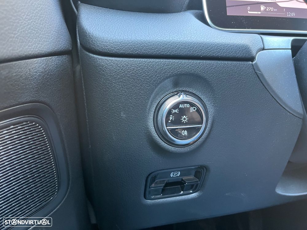 Mercedes-Benz C 220 d Avantgarde - 24