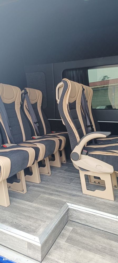 Mercedes-Benz Sprinter - 9