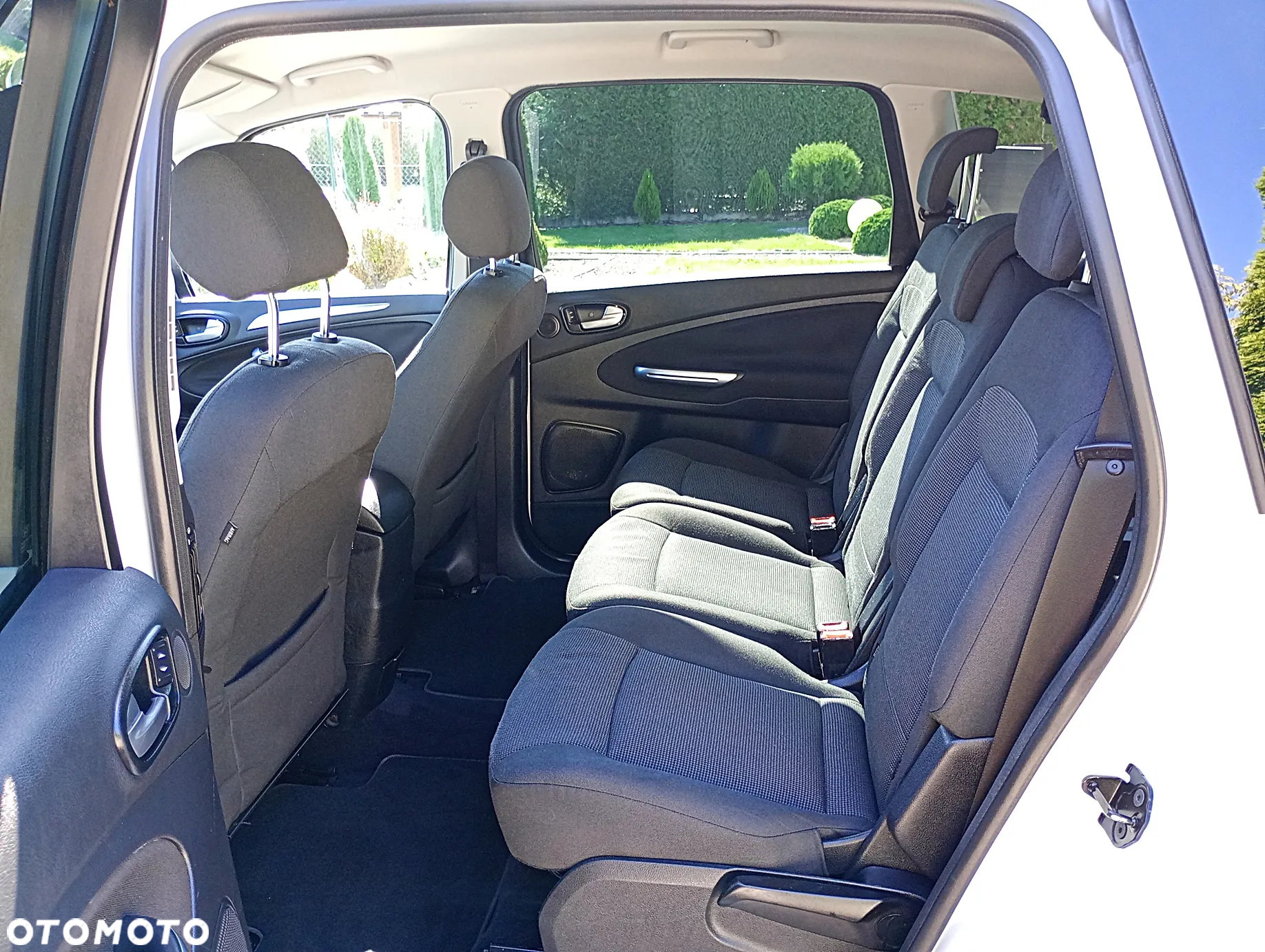 Ford S-Max - 29