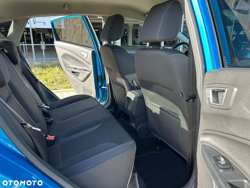 Ford Fiesta 1.0 EcoBoost S&S TITANIUM - 19