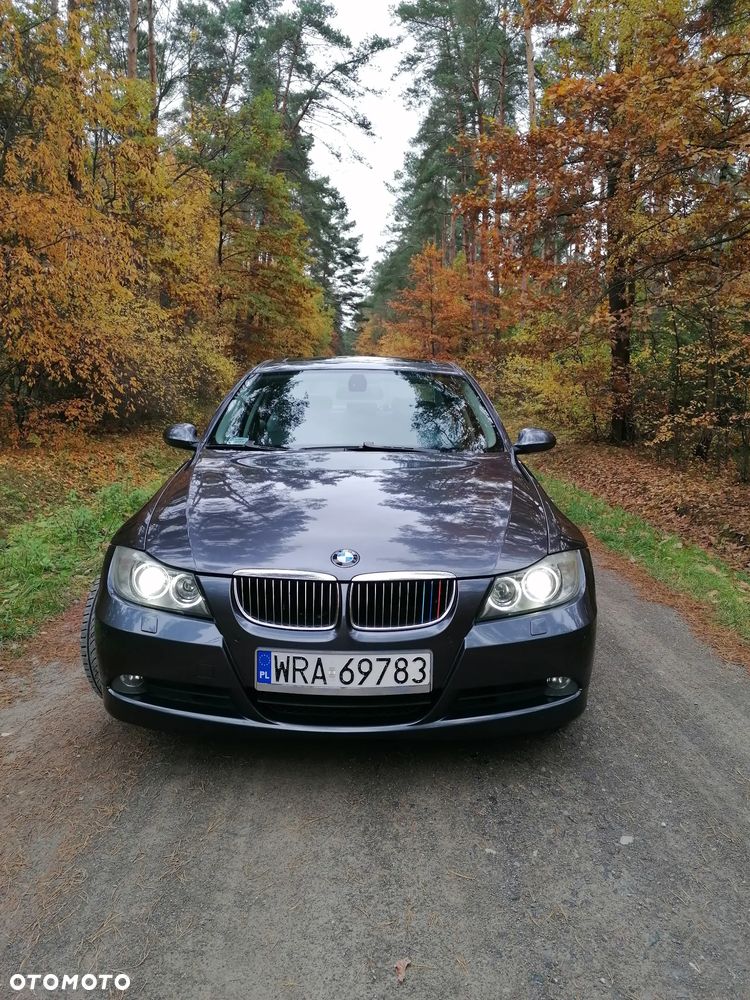 BMW Seria 3 325xi - 11