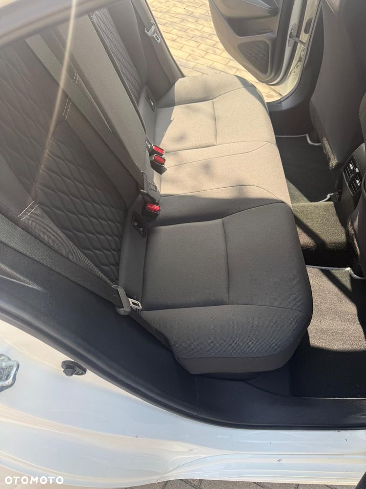 Toyota Corolla 1.8 Hybrid Comfort - 8