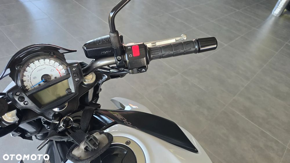 Kawasaki ER - 21