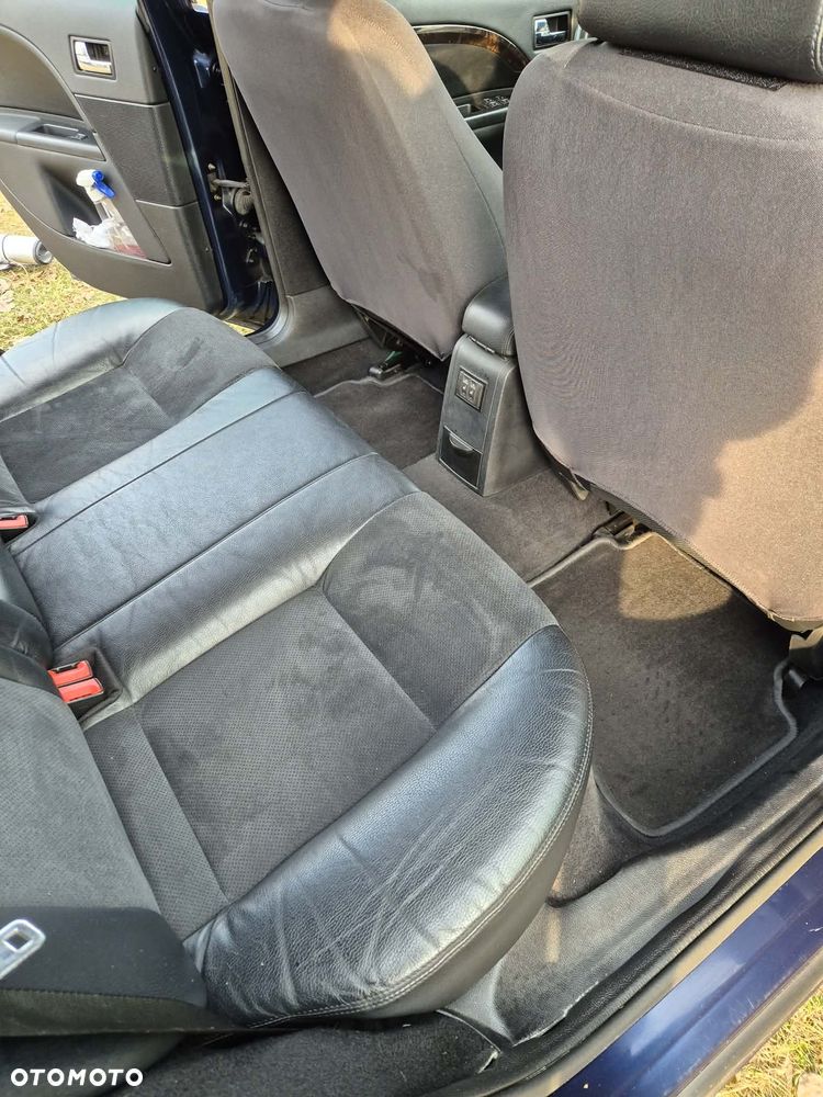 Ford Mondeo 2.0 TDCI Ghia - 13