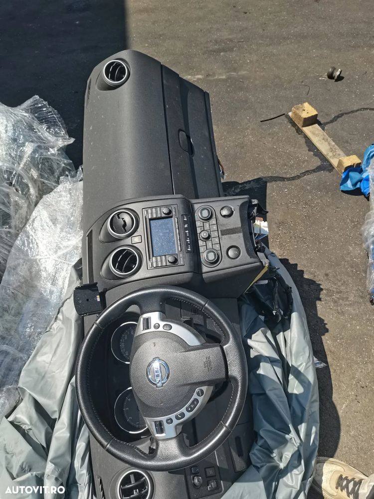 Plansa bord Nissan Qashqai j10 cu airbag-uri si centturi - 1