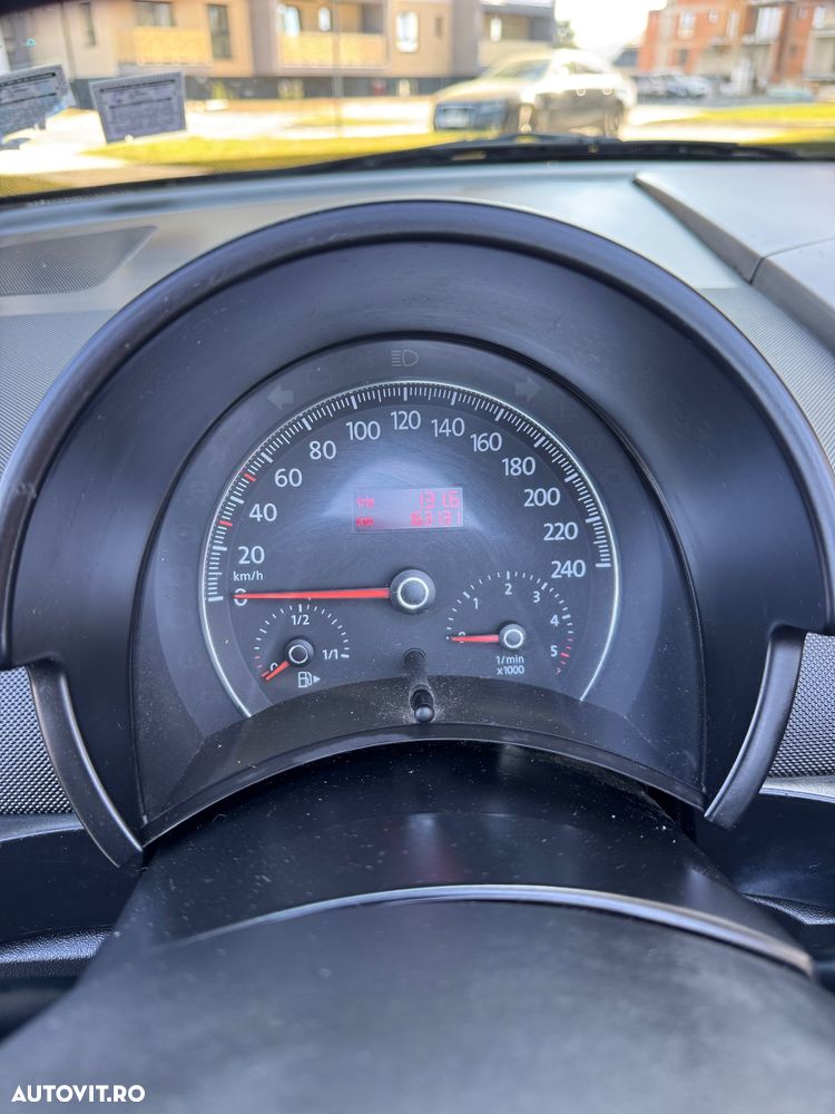 Volkswagen Beetle - 7