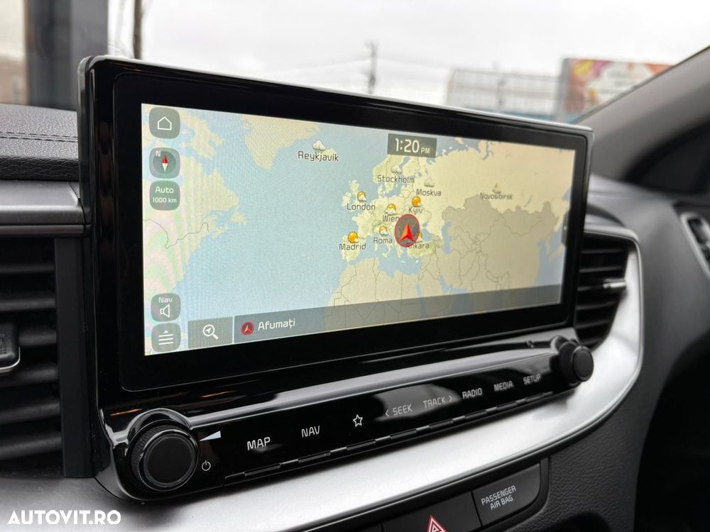 Kia Ceed - 12