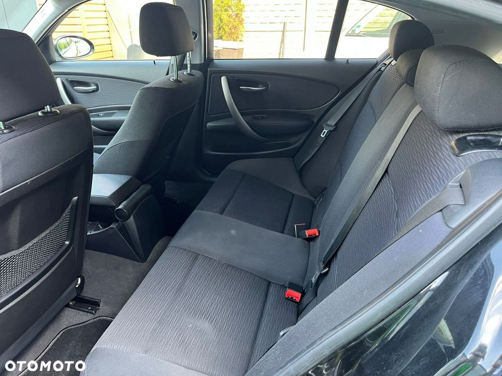 BMW Seria 1 - 24
