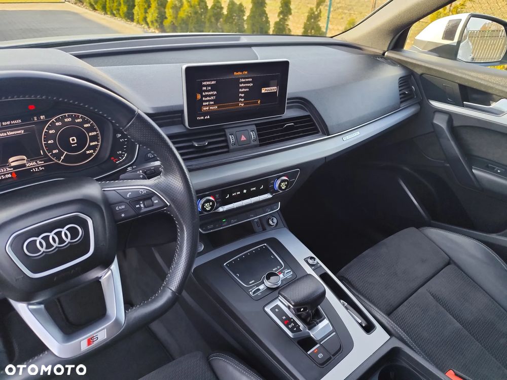 Audi Q5 55 TFSIe quattro S tronic S line business - 23