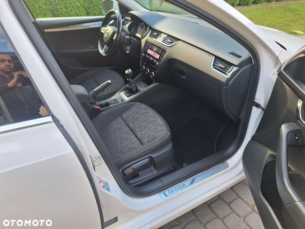 Skoda Octavia 1.6 TDI Clever - 26