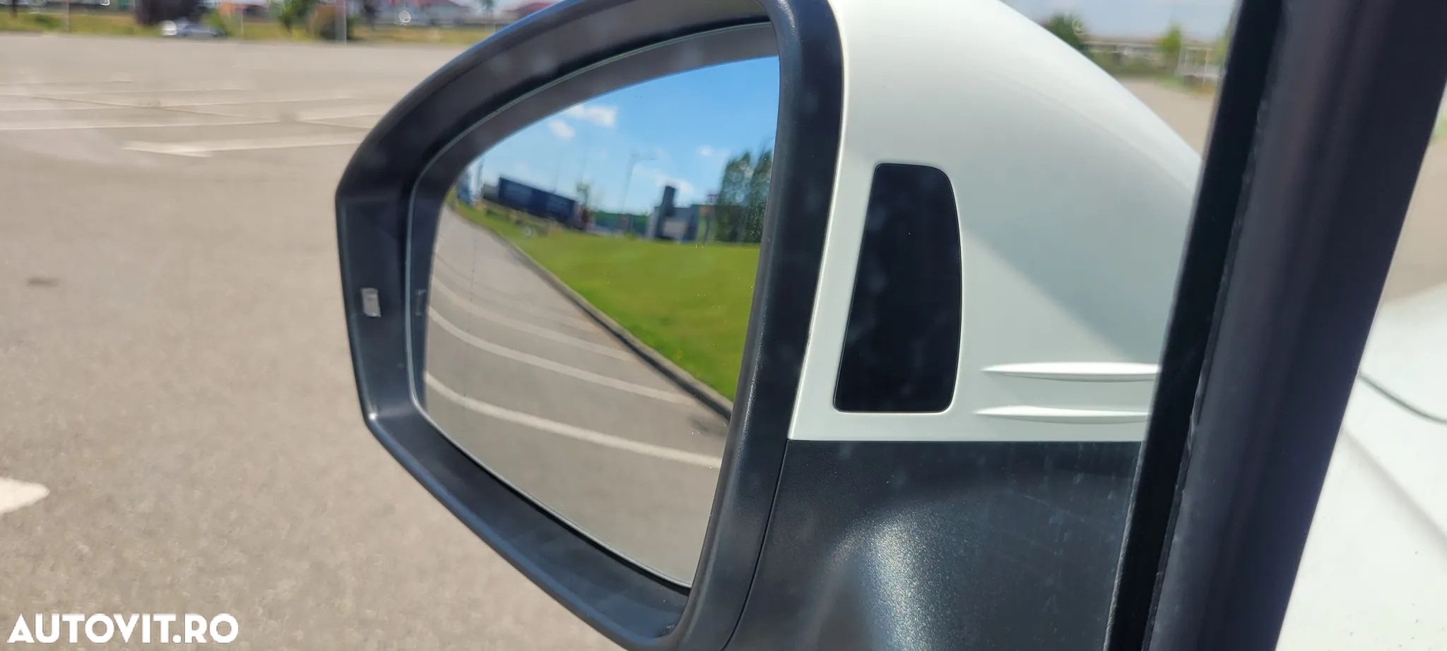 Volkswagen Tiguan - 21