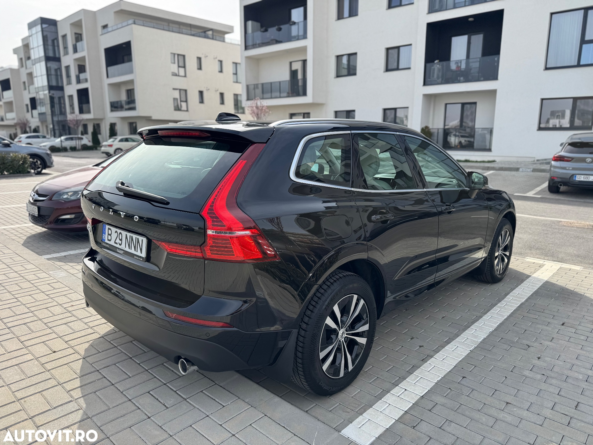 Volvo XC 60 D4 AWD Momentum - 6