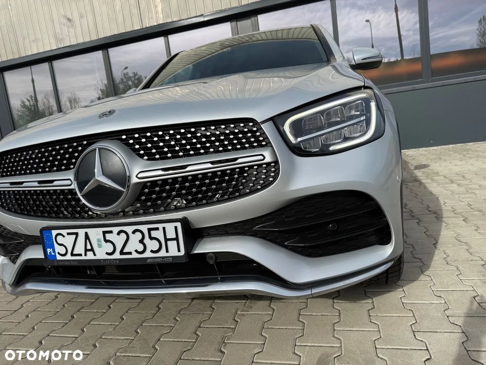 Mercedes-Benz GLC 200 d 4Matic 9G-TRONIC AMG Line Plus - 32