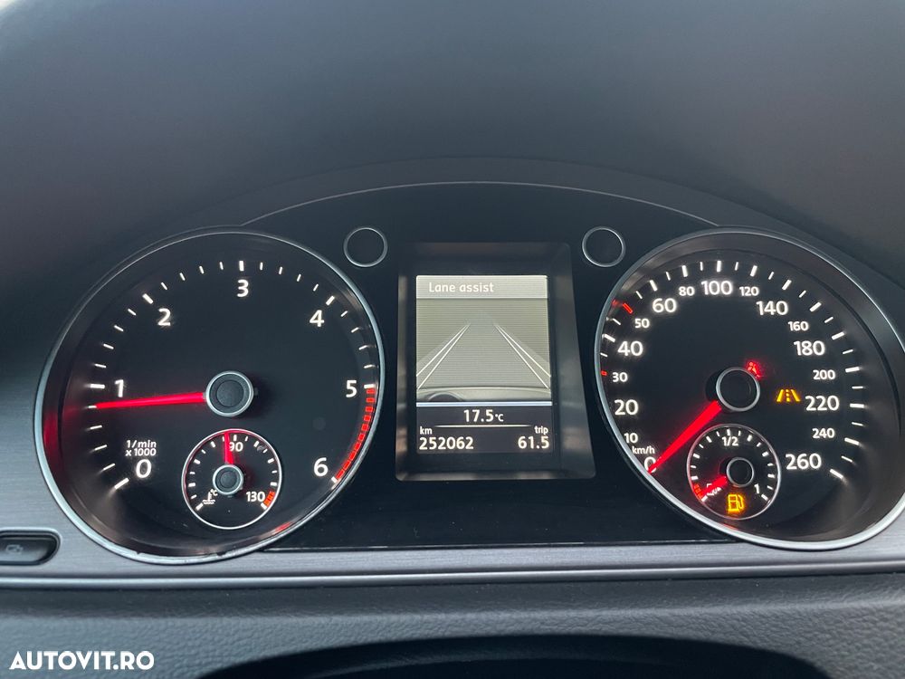 Volkswagen Passat - 35