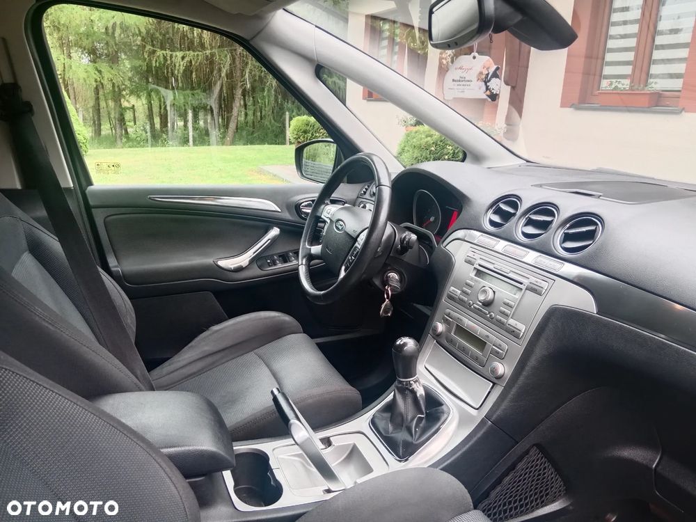 Ford S-Max - 7