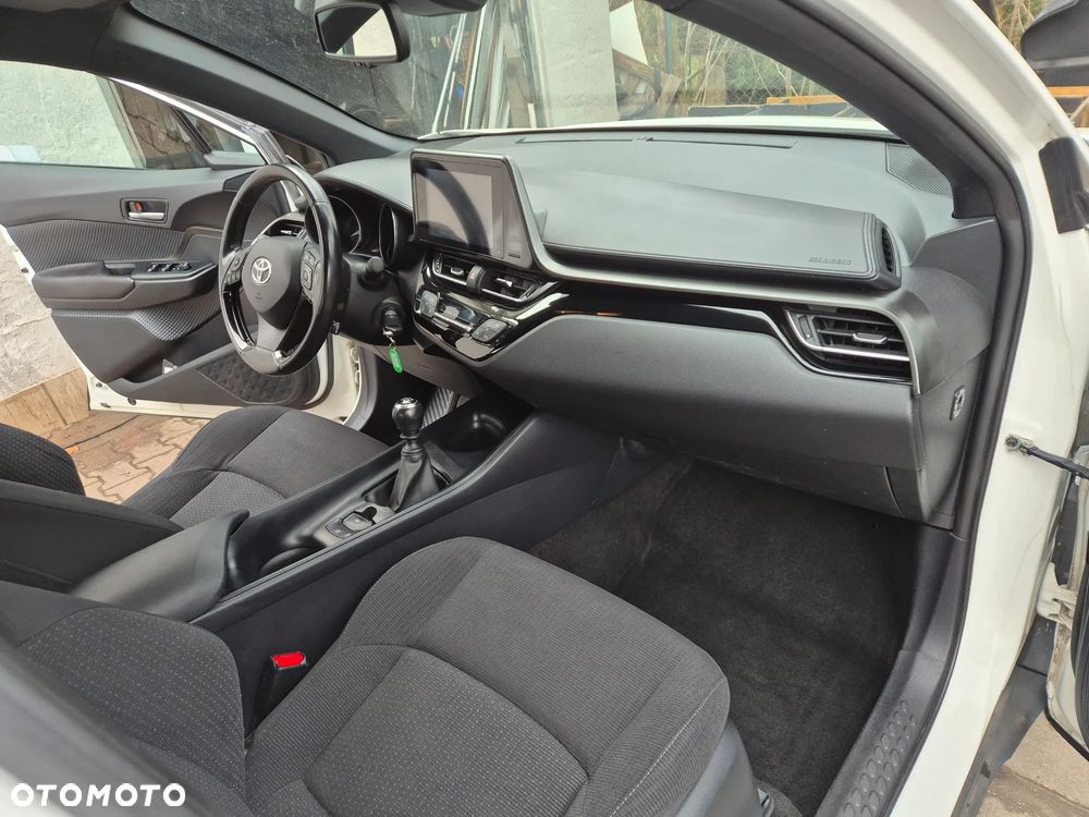 Toyota C-HR 1.2 T Premium - 22