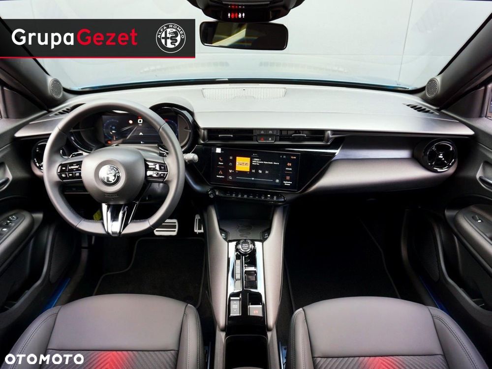 Alfa Romeo Junior 1.2 mHEV Ibrida Speciale eDCT - 4