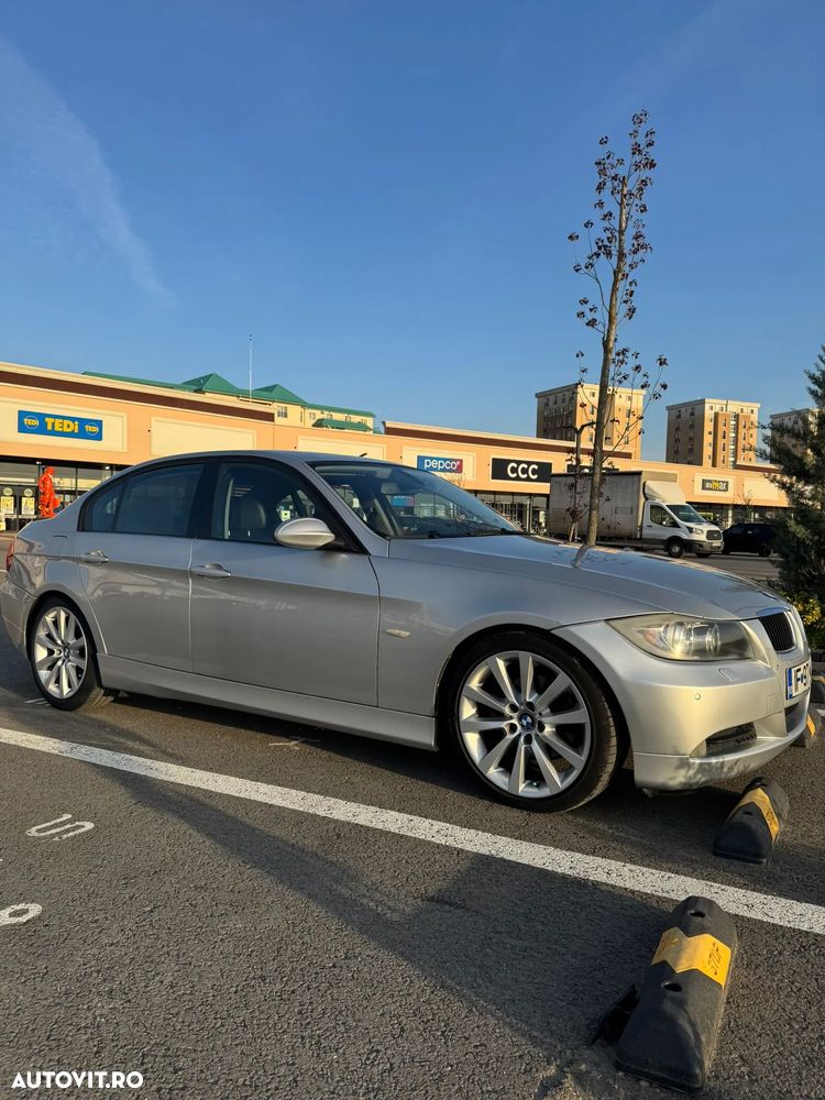 BMW Seria 3 320d DPF Aut. - 2