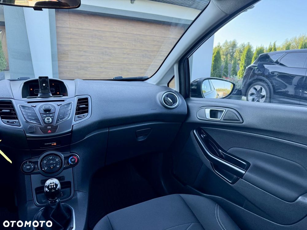 Ford Fiesta - 19