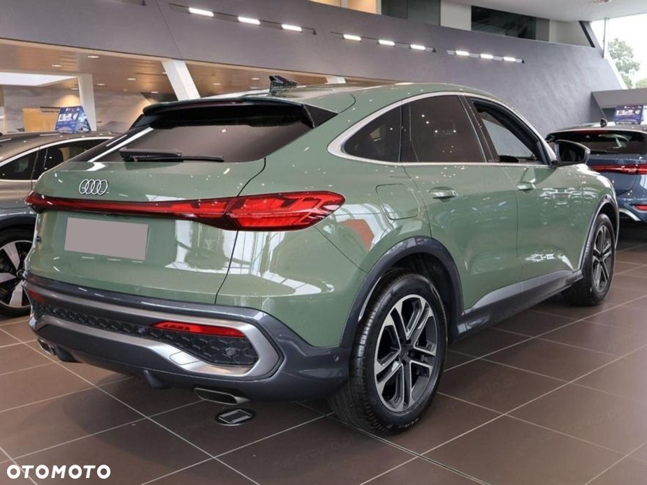 Audi Q5 Sportback - 3
