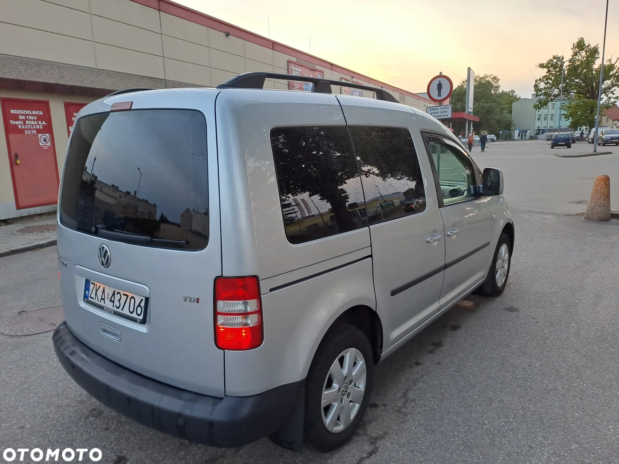 Volkswagen Caddy - 4