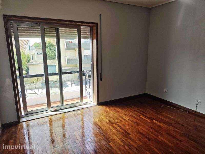 T3 no Centro da Maia | Garagem | Jardim - Grande imagem: 5/12