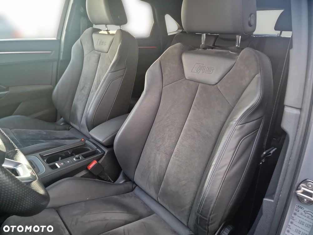 Audi RS Q3 Sportback - 11