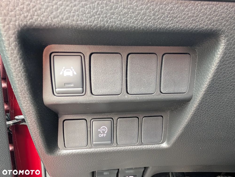 Nissan Qashqai 1.5 dCi N-Connecta - 33