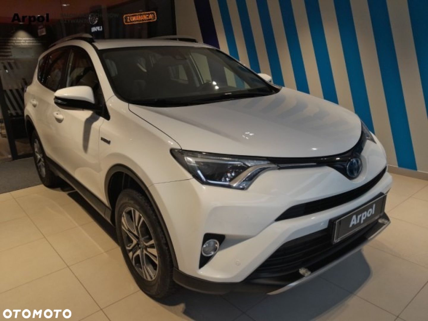 Toyota RAV4 - 1