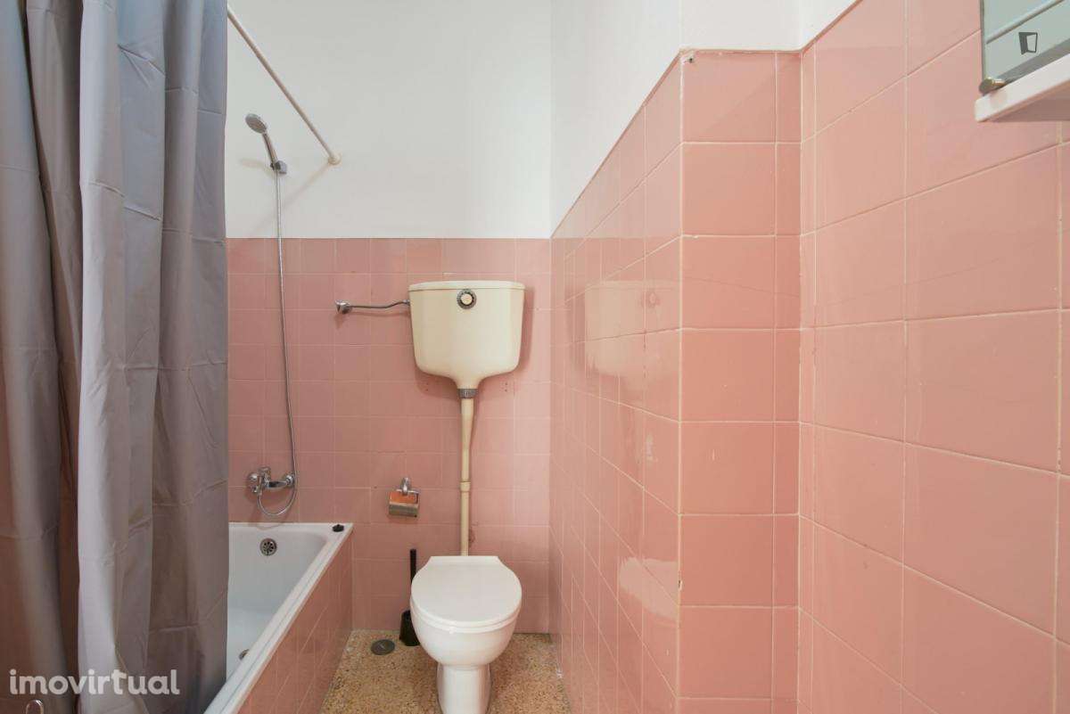 Quarto - localizado em Almada Lisbon - Grande imagem: 3/60