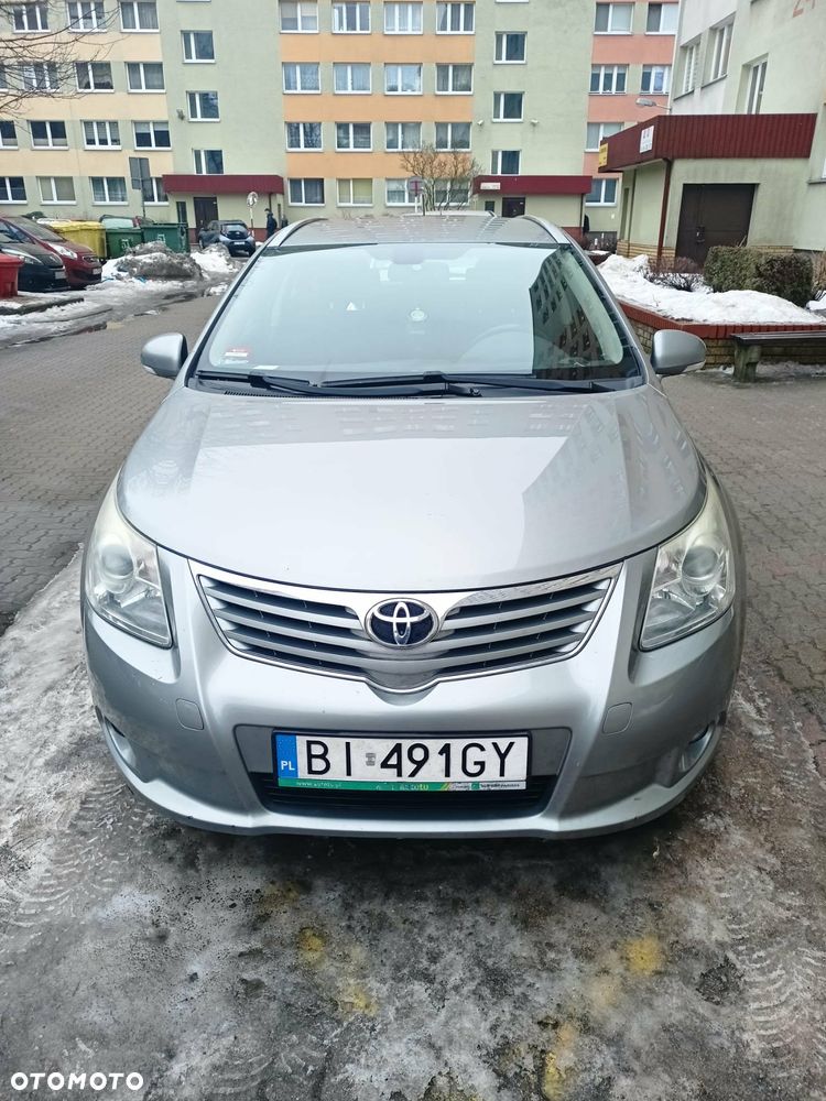 Toyota Avensis 2.0 D-4D - 5