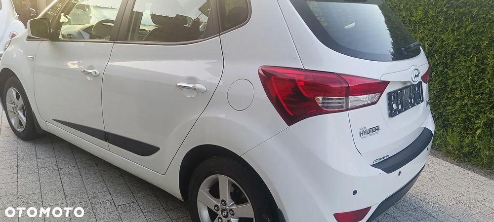 Hyundai ix20 1.6 blue Space - 14